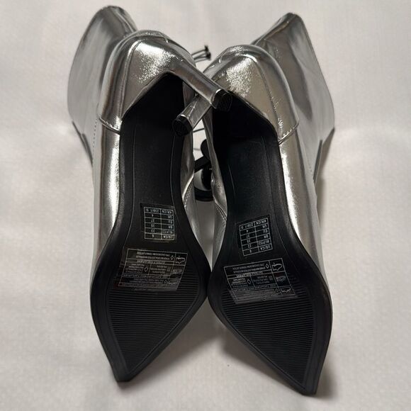 Silver Boots Womens 6 Zip Heels - Picture 4 of 4